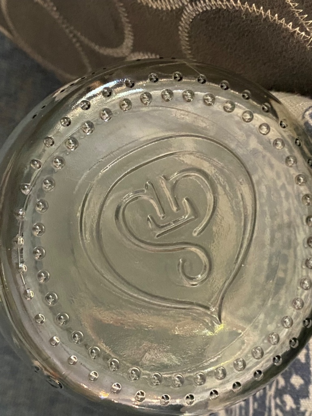 💧Two 48 oz. Large Thick Glass Jugs Screw on Plastic Cap Water Storage Home Brew - Picture 4 of 11